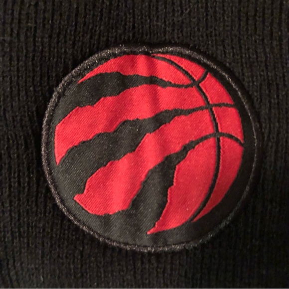 Toronto Raptors NBA Coors Light Knit Toque & Gloves Set Logo Black Pom OS New - Picture 4 of 8